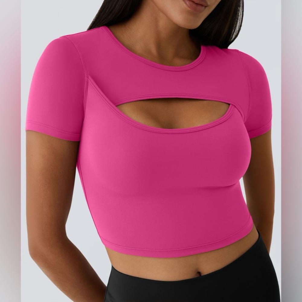 Halara Softlyzero™ Plush Round Neck Cut Out Short Sleeve Cropped Sports Top NWT